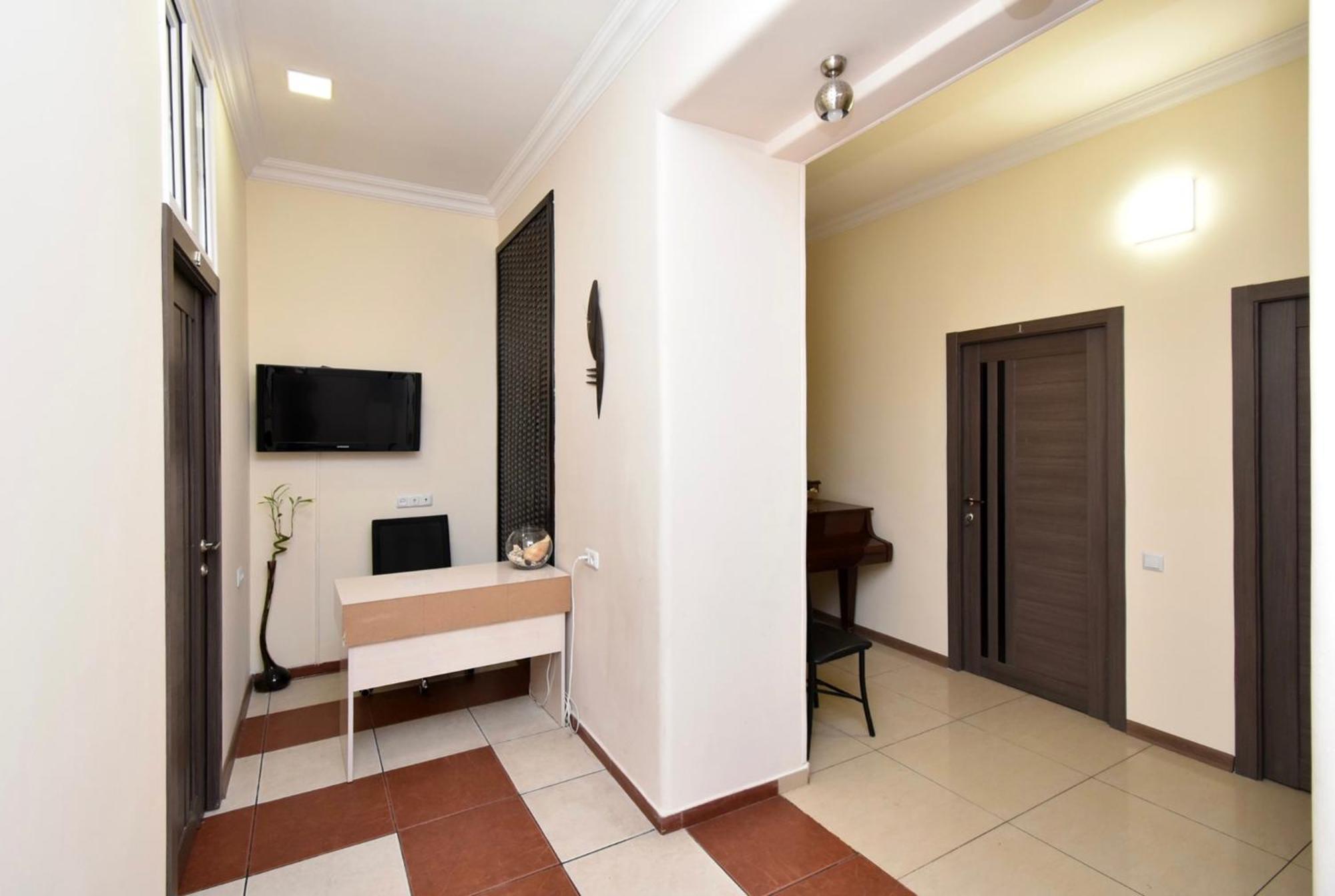Hotel Costa Erivan Dış mekan fotoğraf